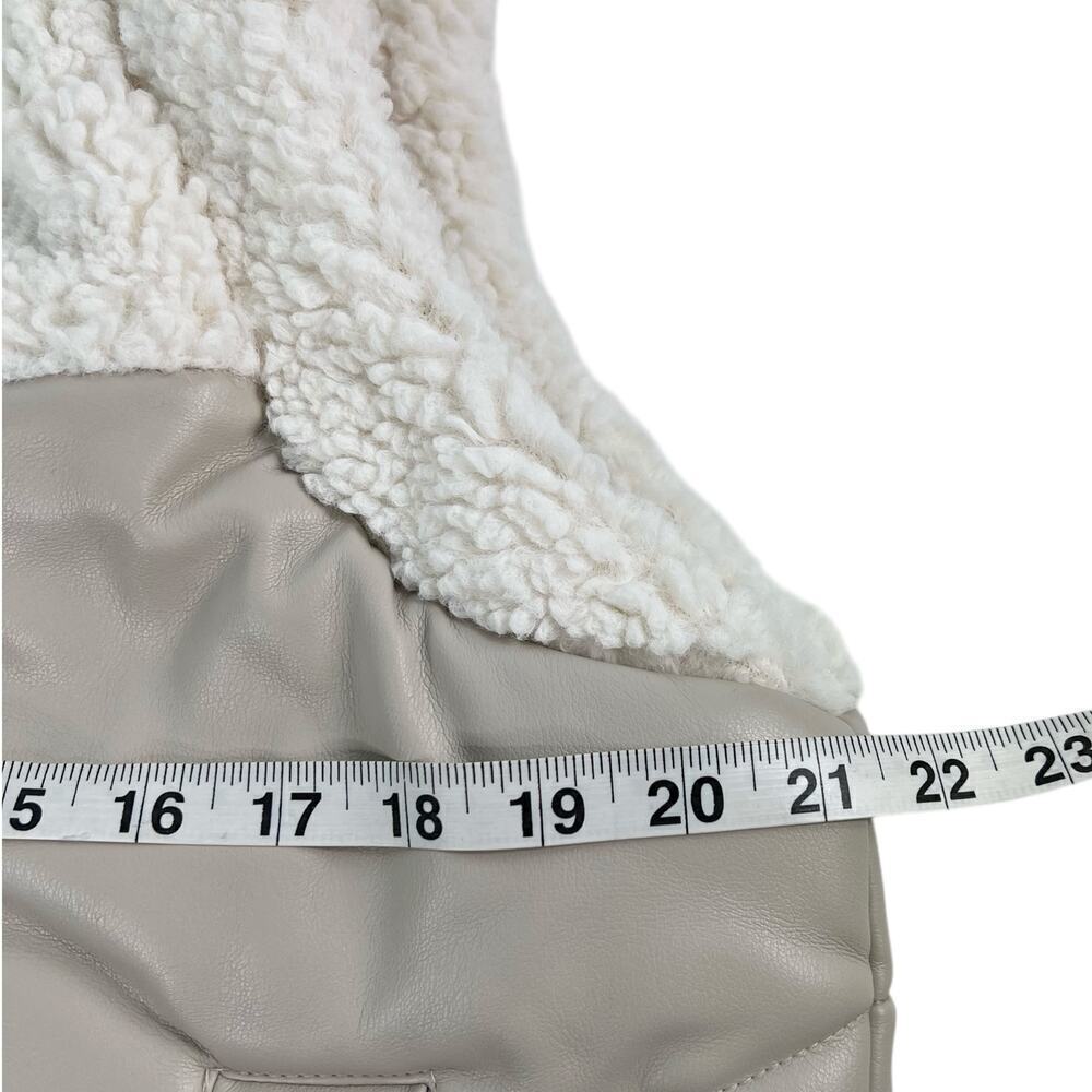 New Women’s BLANKNYC Vegan Leather Quilted Sherpa Vest Size S - Picture 8 of 9